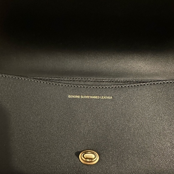 Coach Dinky - Picture 5 of 8